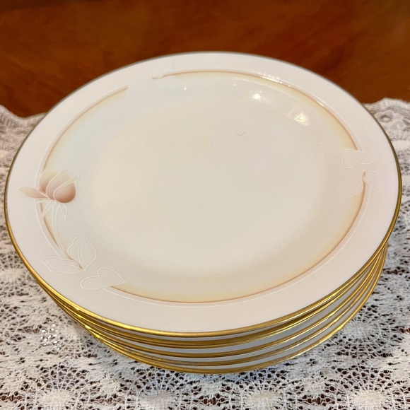 Set of SEVEN Noritake “Devotion” Bread & Butter Plates (Never Used) - Picture 8 of 8